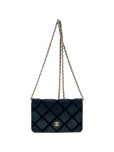Pre-owned Chanel Cc Wallet On Chain Shoulder Bag In Blue