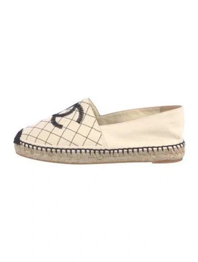 Pre-owned Chanel Cc Wedge Sneakers Interlocking Cc Logo Espadrilles In Neutral
