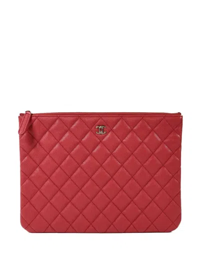 Pre-owned Chanel Cc-detail Quilted Clutch Bag In Red