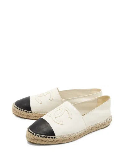 Pre-owned Chanel Cc-logo Espadrilles In Neutrals
