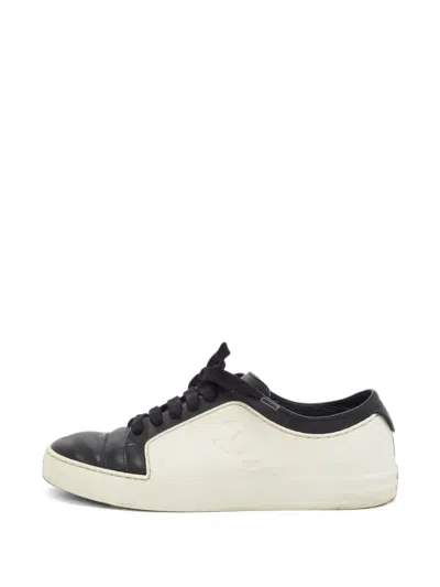 Pre-owned Chanel Cc-logo Low-top Sneakers In Black
