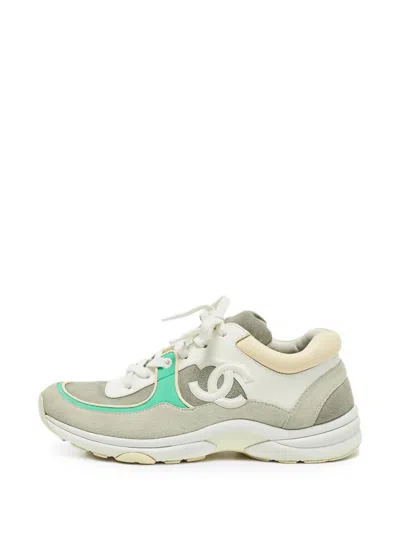 Pre-owned Chanel Cc-logo Low-top Sneakers In White