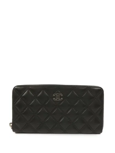 Pre-owned Chanel Cc-logo Quilted Leather Wallet In Black
