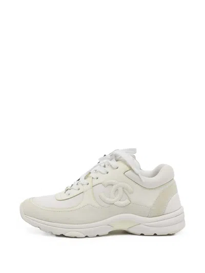 Pre-owned Chanel Cc-logo Sneakers In White