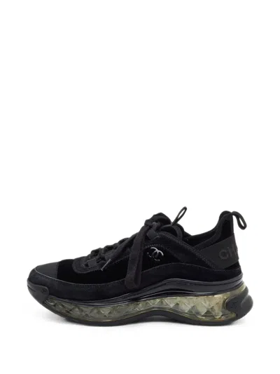 Pre-owned Chanel Cc-logo Velvet Sneakers In Black