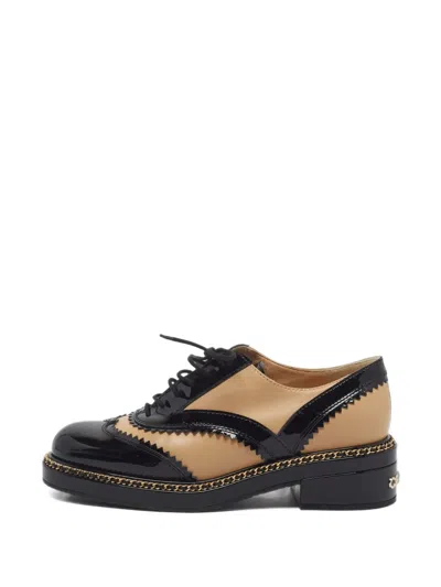 Pre-owned Chanel Cc-logo Wingtip Oxford Shoes In Neutrals