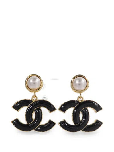 Pre-owned Chanel Cc-motif Earrings In Gold