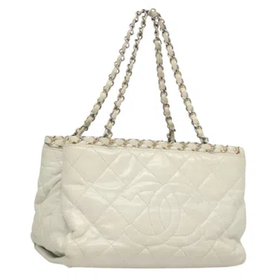 Pre-owned Chanel Chain Me Tote Quilted Calfskin Leather Bag () In White