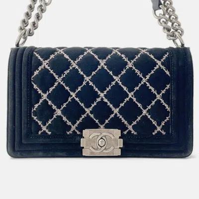 Pre-owned Chanel Chain Shoulder Bag Boy 25 Matelasse Velour Black
