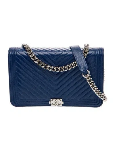 Pre-owned Chanel Chevron Boy Wallet On Chain In Blue
