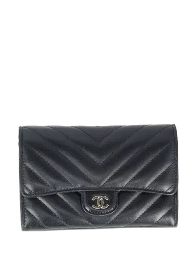 Pre-owned Chanel Chevron Classic Flap Wallet In Black