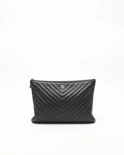 Pre-owned Chanel Chevron Clutch Bag In Black