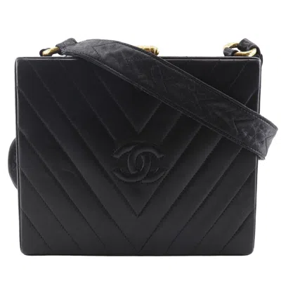 Pre-owned Chanel Chevron Coco Mark Lambskin Shoulder Bag In Black