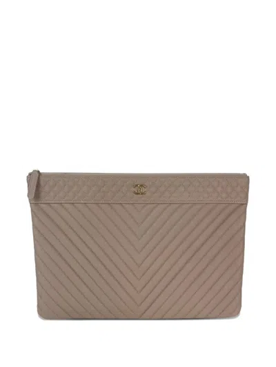 Pre-owned Chanel Chevron Quilted Clutch Bag In Neutral