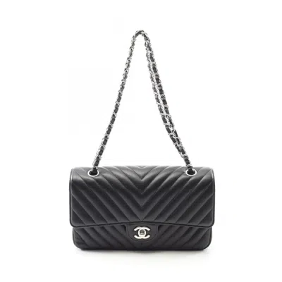 Pre-owned Chanel Chevron (v Stitch) Grained Calfskin Shoulder Bag () In Black