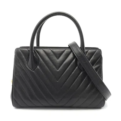 Pre-owned Chanel Chevron V-stitch Lambskin Handbag In Blue