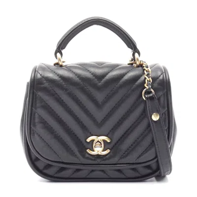 Pre-owned Chanel Chevron V-stitch Lambskin Shoulder Bag In Black
