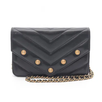 Pre-owned Chanel Chevron (v Stitch) Leather Shoulder Bag () In Black