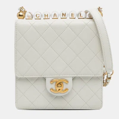 Pre-owned Chanel Chic Pearls Flap Small Lambskin Shoulder Bag In White