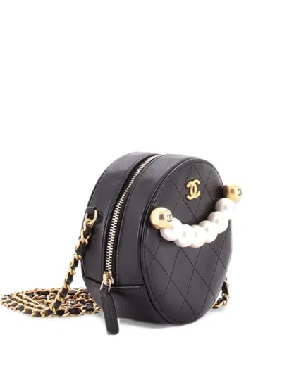 Pre-owned Chanel Chic Pearls Round Clutch With Chain Quilted Lambskin Crossbody Bag In Black