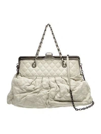 Pre-owned Chanel Chic Quilt Frame Bag In White