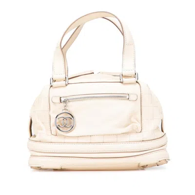 Pre-owned Chanel Chocolate Bar Leather Handbag () In Sand