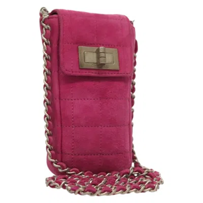 Pre-owned Chanel Chocolate Bar Pink Suede Shoulder Bag ()