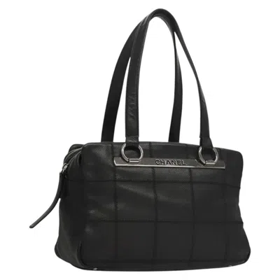 Pre-owned Chanel Chocolate Bar Shoulder Bag Calfskin Leather Bag () In Black