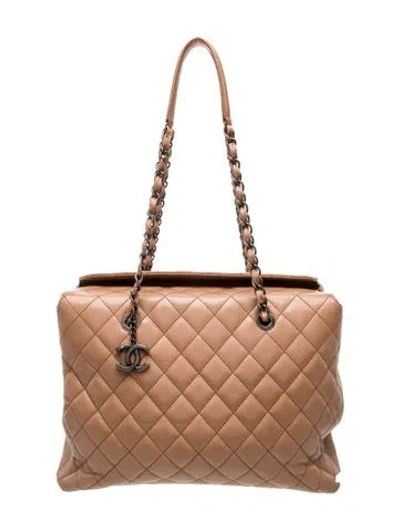 Pre-owned Chanel City Shopping Tote In Neutral