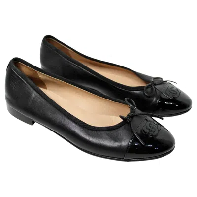 Pre-owned Chanel Classic Black Lambskin & Patent Leather Cap-toe Ballet Flats