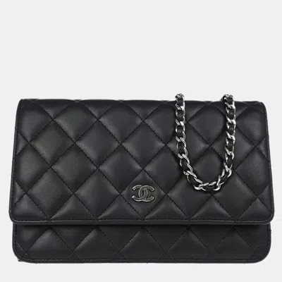 Pre-owned Chanel Classic Black Lambskin Chevron Wallet On Chain