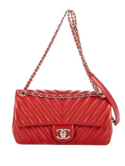 Pre-owned Chanel Classic Flap Shoulder Bag In Red