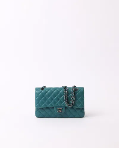 Pre-owned Chanel Classic Medium Double Flap Bag