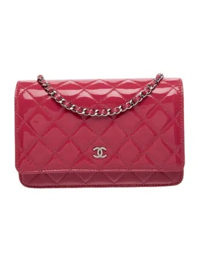 Pre-owned Chanel Classic Patent Wallet On Chain In Pink