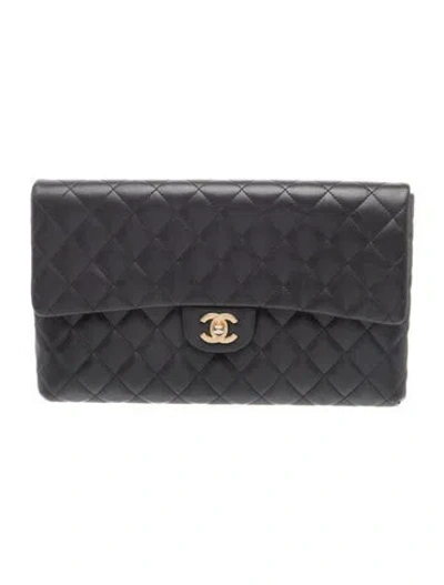 Pre-owned Chanel Classic Quilted Flap Clutch In Black