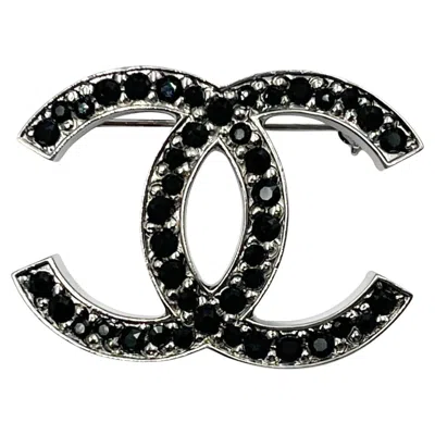 Pre-owned Chanel Classic Silver Cc Black Crystal Medium Brooch