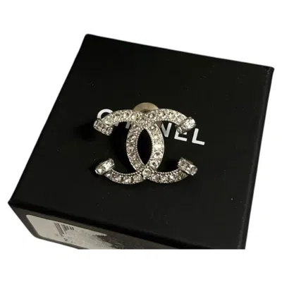 Pre-owned Chanel Classic? Silver Crystal Cc Brooch In Multiple