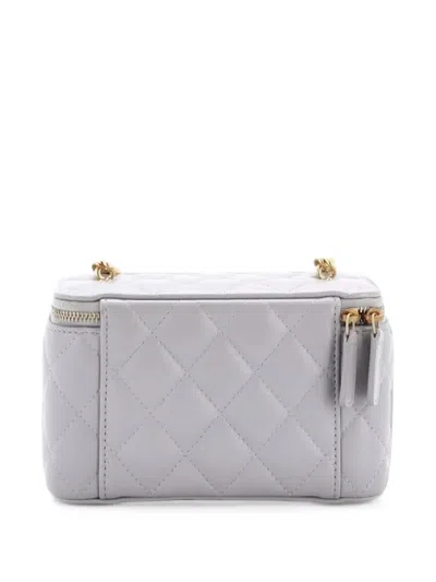 Pre-owned Chanel Classic Vanity Case With Resin Pearl Chain Quilted Lambskin Small Clutch Bag In 灰色