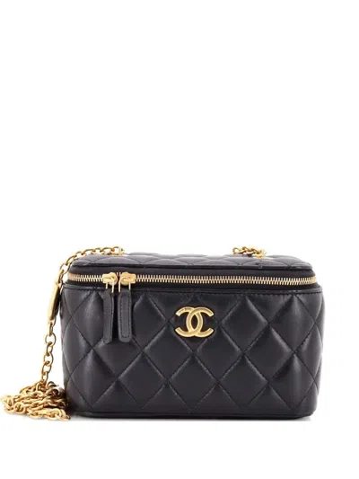 Pre-owned Chanel Classic Vanity Case With Resin Pearl Chain Quilted Lambskin Small Clutch Bag In Black