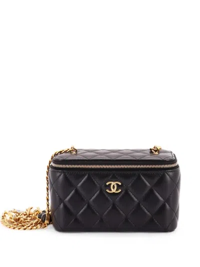 Pre-owned Chanel Classic Vanity Case With Resin Pearl Chain Quilted Lambskin Small Clutch Bag In Black