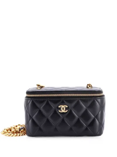 Pre-owned Chanel Classic Vanity Case With Resin Pearl Chain Quilted Lambskin Small Clutch Bag In Black