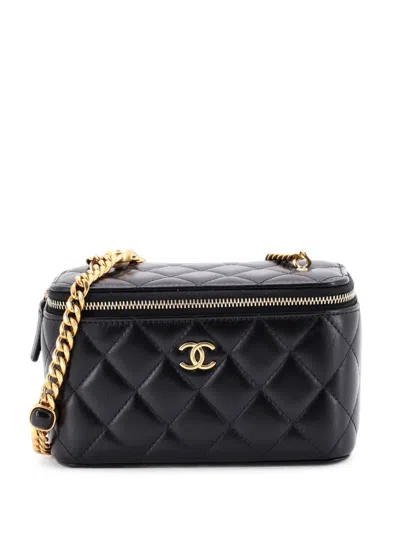 Pre-owned Chanel Classic Vanity Case With Resin Pearl Chain Quilted Lambskin Small Clutch Bag In Black