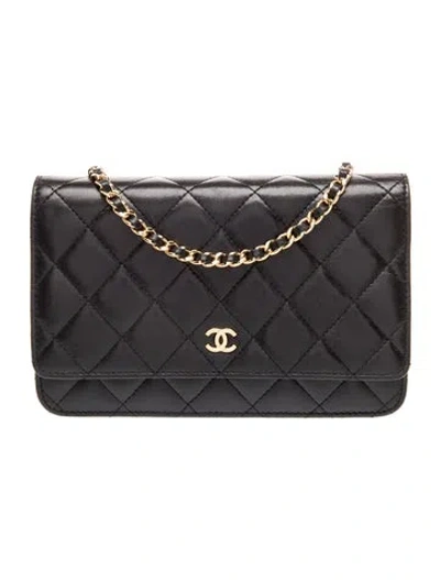 Pre-owned Chanel Classic Wallet On Chain In Black