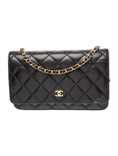 Pre-owned Chanel Classic Wallet On Chain In Black