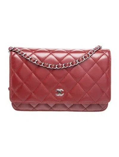 Pre-owned Chanel Classic Wallet On Chain In Red
