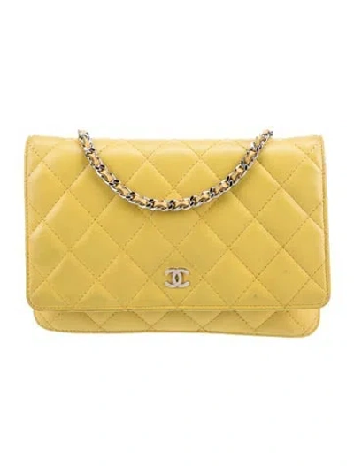 Pre-owned Chanel Classic Wallet On Chain In Yellow