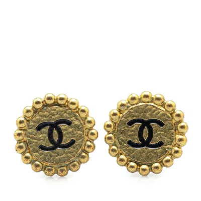 Pre-owned Chanel Clip Earrings () In Gold