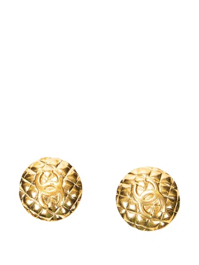 Pre-owned Chanel Clip-on Earrings In Gold