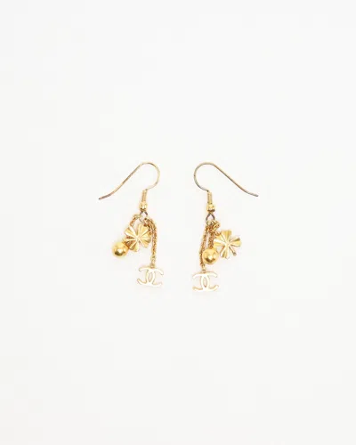 Pre-owned Chanel Clover Coco Earrings In Gold