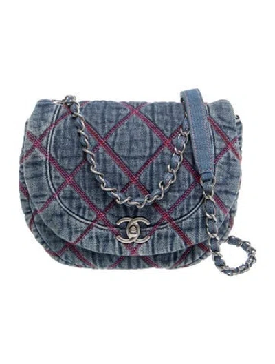 Pre-owned Chanel Coco Beach Denim Messenger Bag In Blue
